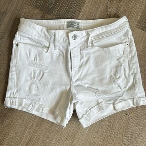 Women’s Abercrombie & Fitch White Shorts- size 26